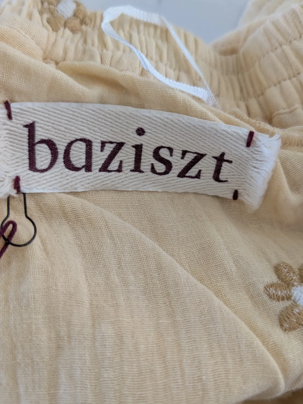 BAZISZT Casas Wildflower Embroidered Shorts Yellow Cotton Muslin Medium NWT - Picture 4 of 12